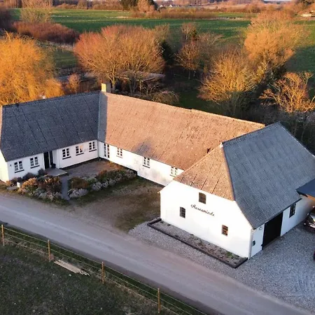 לינה וארוחת בוקר Aasesminde פאבורג