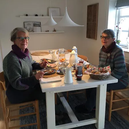 Aasesminde לינה וארוחת בוקר