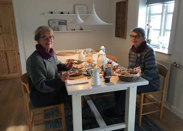 Aasesminde לינה וארוחת בוקר